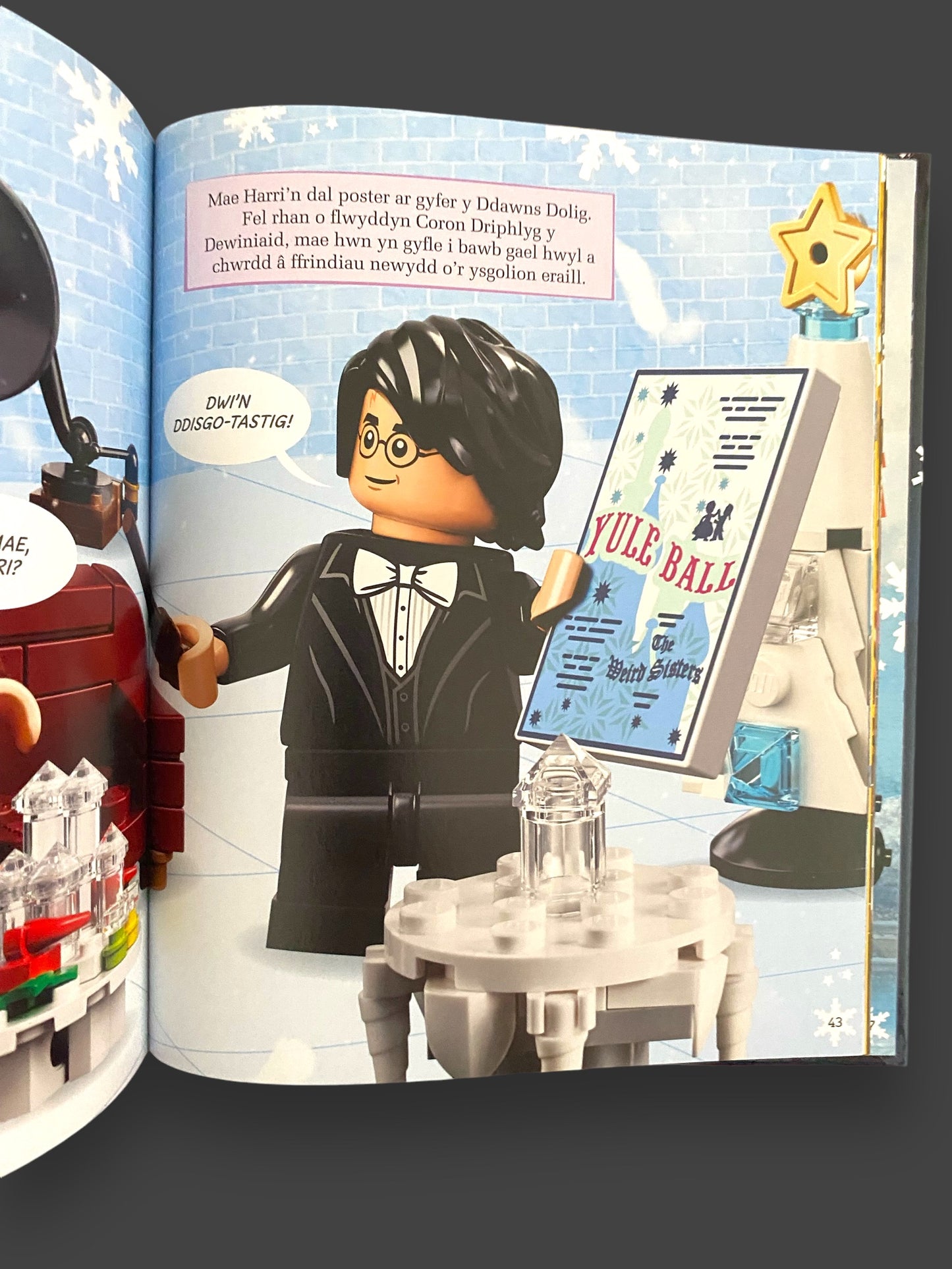Llyfr LEGO - Nadolig Harri Potter