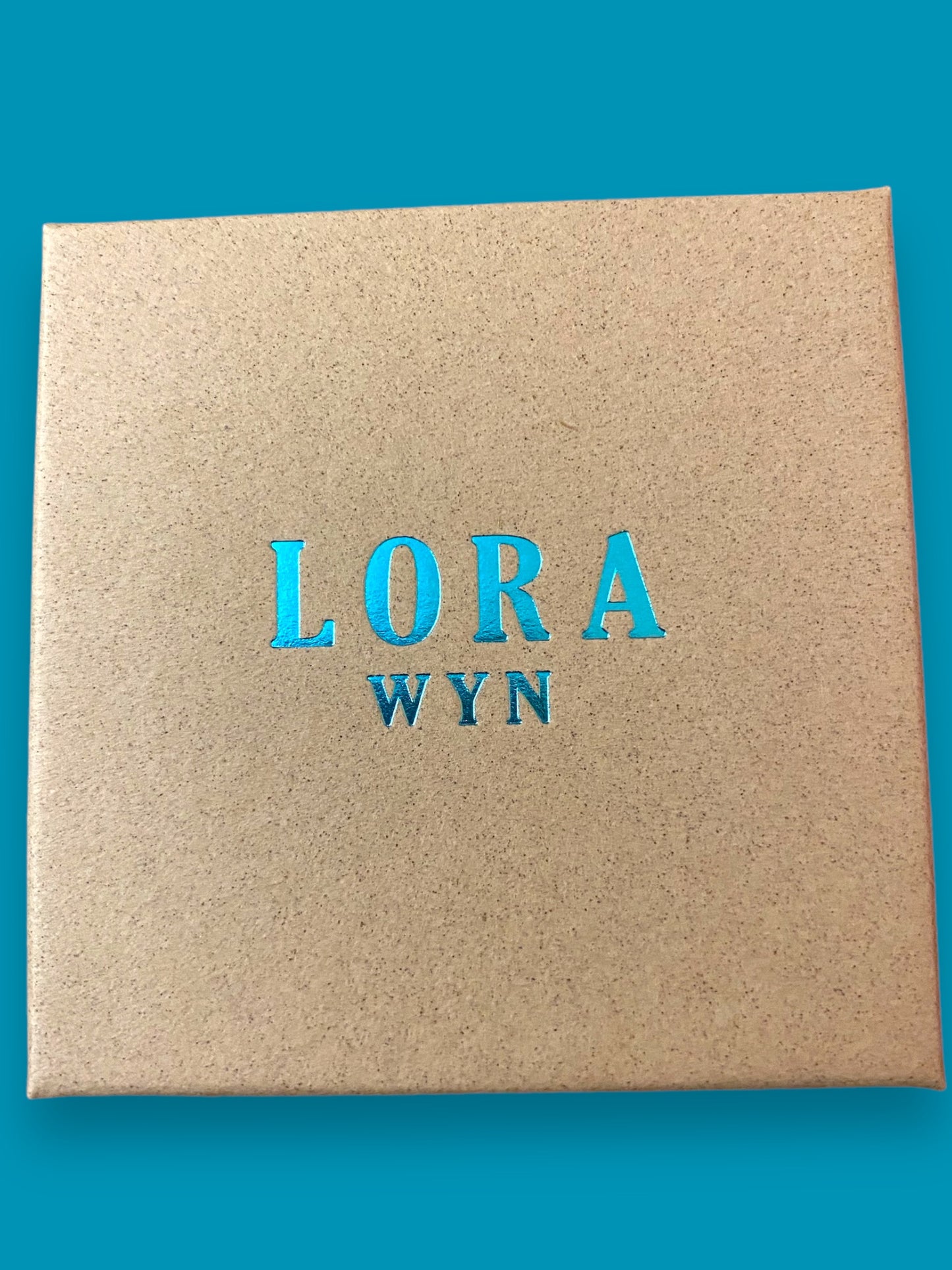 Breichled gan Lora Wyn