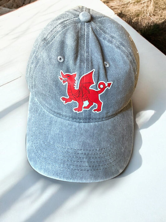 Cap Ddraig Goch gan Eiconig
